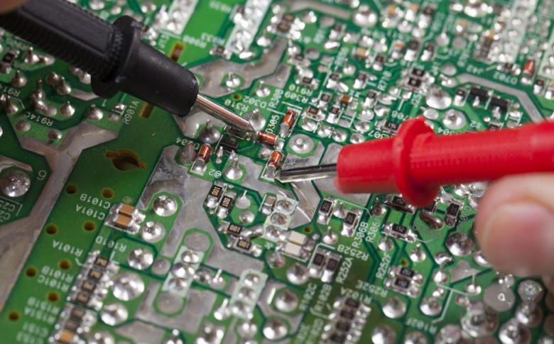 MOS管车载传感器电源驱动电路：稳定感知的“能量心脏”